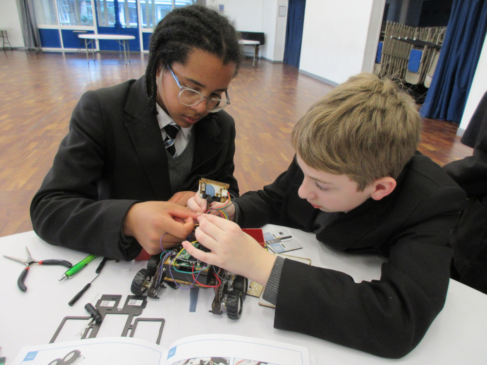 Students Building a Robot Buggy